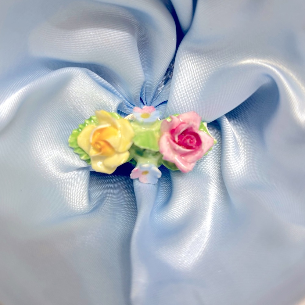 Vintage Coalport brooch